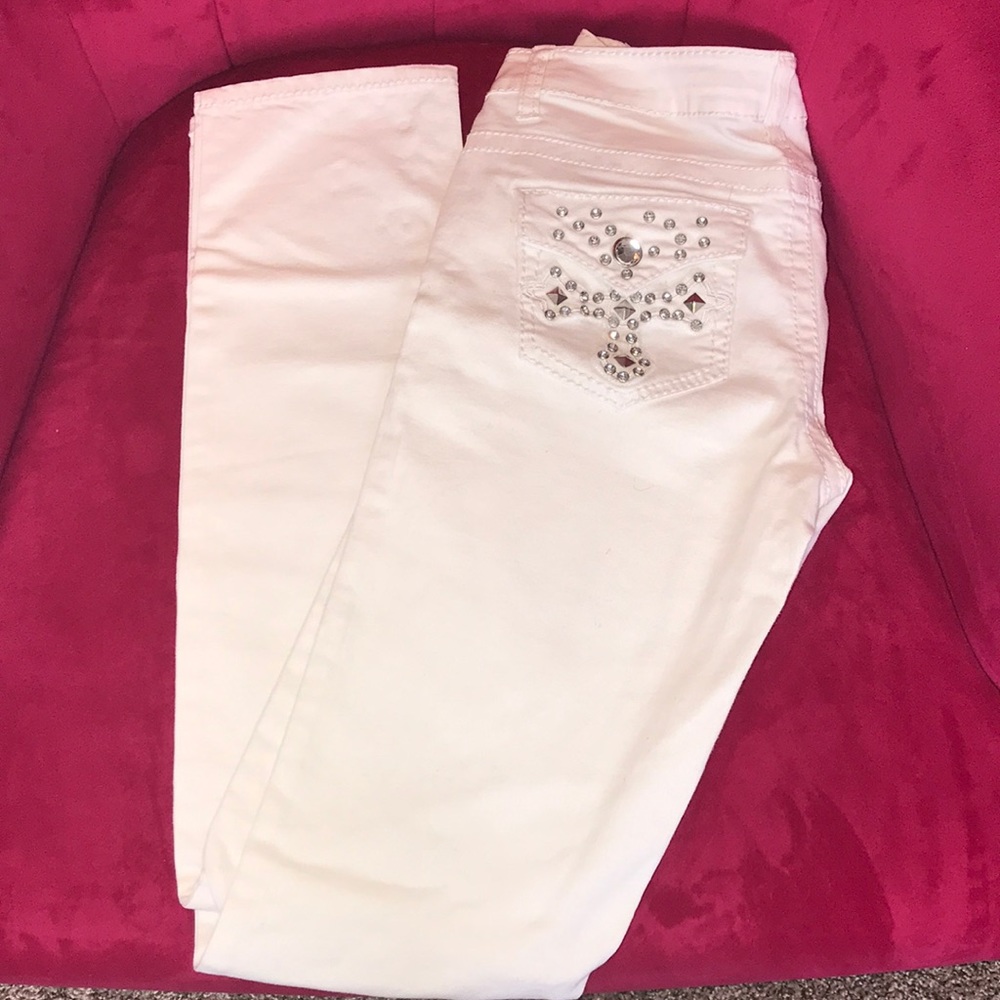White rhinestone pockets jeans